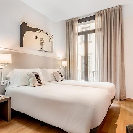 Aspasios Plaza Real Apartments Барселона Экстерьер фото